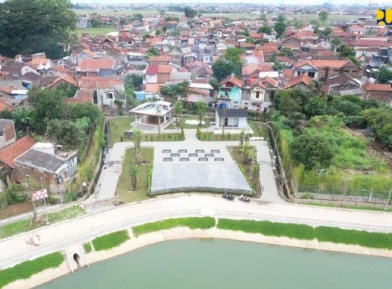 Masyarakat Manfaatkan Infrastruktur Pengendali Banjir Cekungan Bandung Sebagai Destinasi Wisata dan Sarana Olahraga