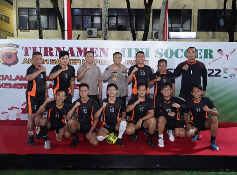 Sambut HUT RI Ke-77, Polda Jabar Laksanakan Turnamen Mini Soccer Kapolda Cup