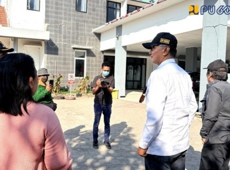Kementerian PU Percepat Penanganan Sanitasi dan Persampahan di Lokasi Pengungsian Pasca Gempa NTT