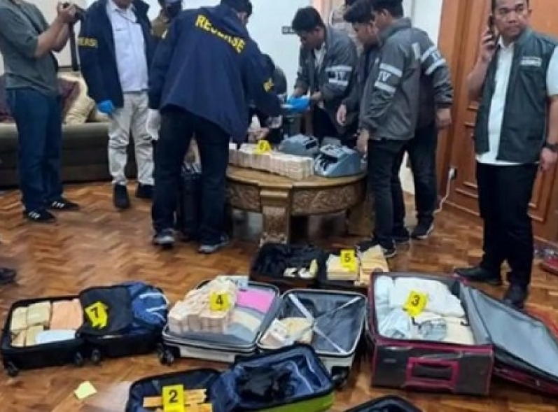 Kortas Tipidkor Polri Sita 74 Kg Emas dan Uang Rp 476 Miliar dari Penggeledahan Rumah di Sentul Bogor