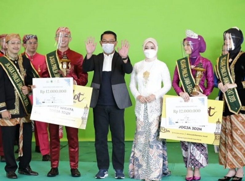 Siti Ulfa Atamimi dan Mahathir Mohammad Pemenang Pasanggiri Mojang-Jajaka Tahun 2021