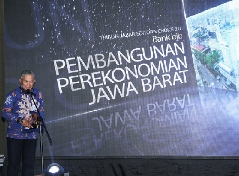 Dukung Pembangunan Perekonomian Jawa Barat, bank bjb Raih Apresiasi Editor Choice 2.0
