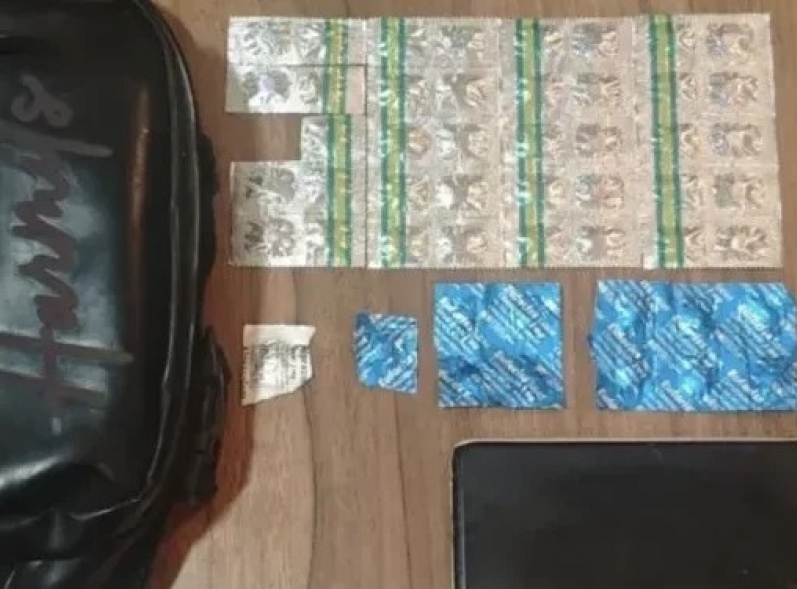 Polres Garut Ringkus Pengedar Psikotropika Saat Transaksi di Jalan Otista