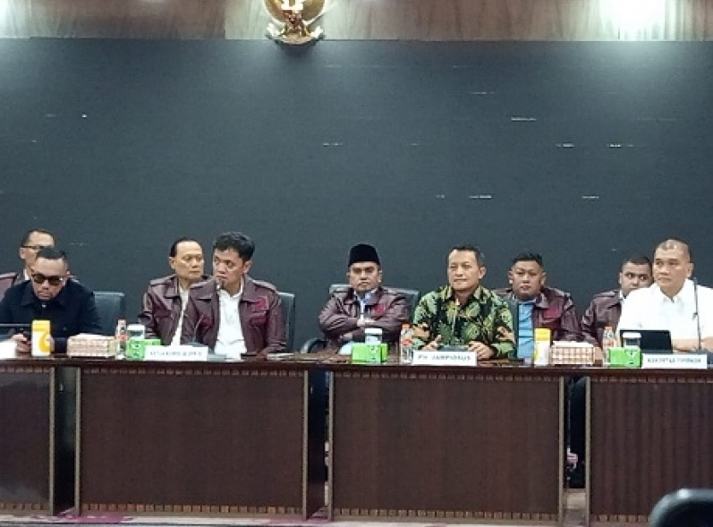 Eks Jampidsus Kejagung Febrie Adriansyah Resmi di Tetapkan Menjadi Tersangka