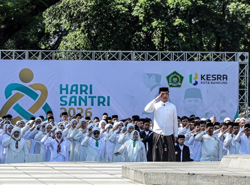 Wali Kota Farhan, Ajak Santri Perkuat Karakter dan Peduli Lingkungan
