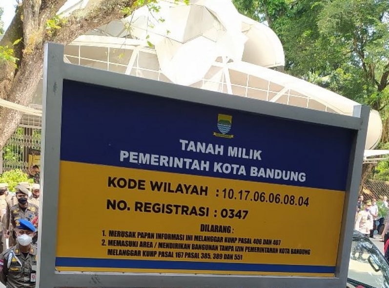 Kejati Jabar Segel Kebun Binatang Bandung &acirc;&euro;&oelig; Bandung Zoo&acirc;&euro;